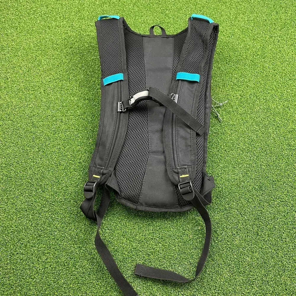 Sierra Designs Black Flagstaff 4L Hydration Pack Hiking 2L Reservoir